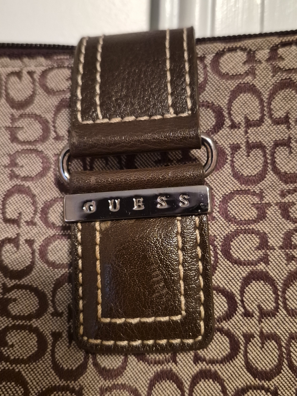GUESS Shoulder Bag - Picture 2 of 6